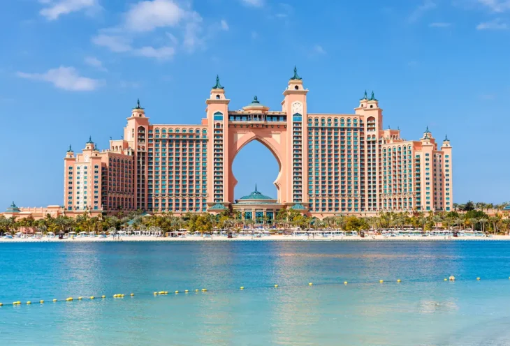 dubai-atlantis-hotel-artificial-island-palm-jumeirah-luxury-vacation